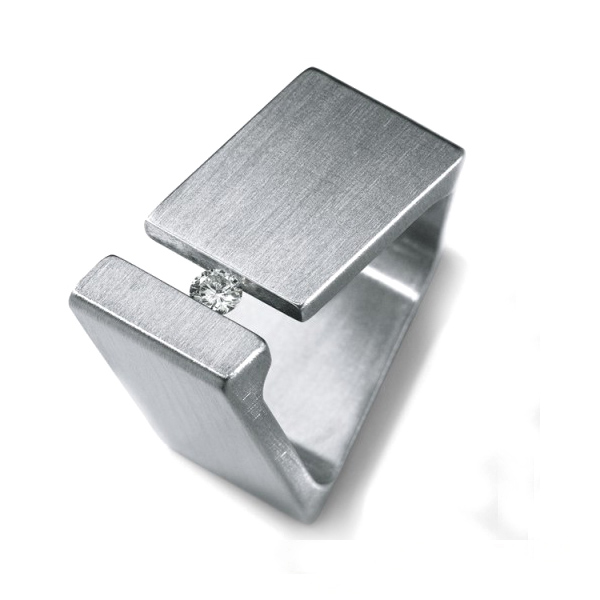 Round Diamond Rhomboid Ring