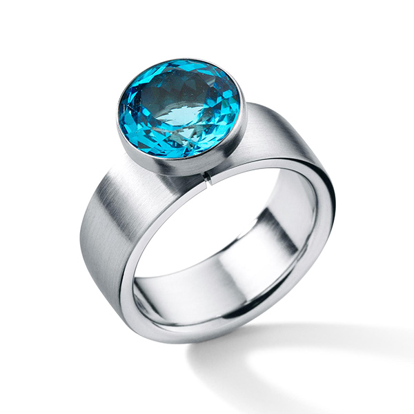 Blue Topaz 'GRAL' Ring