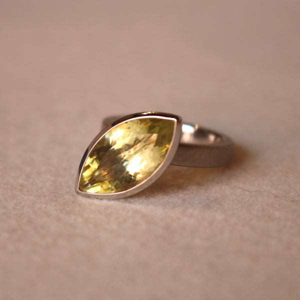 'La Gondola' Citrine Ring