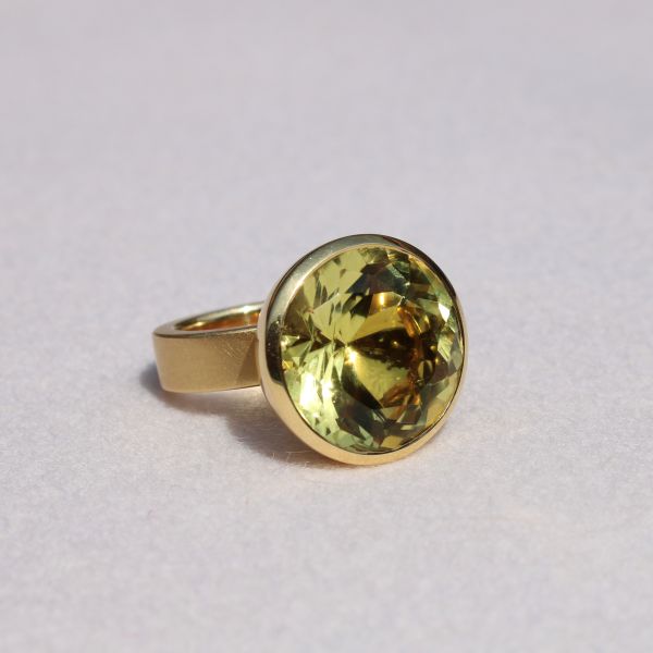 'Twenty' Ring
