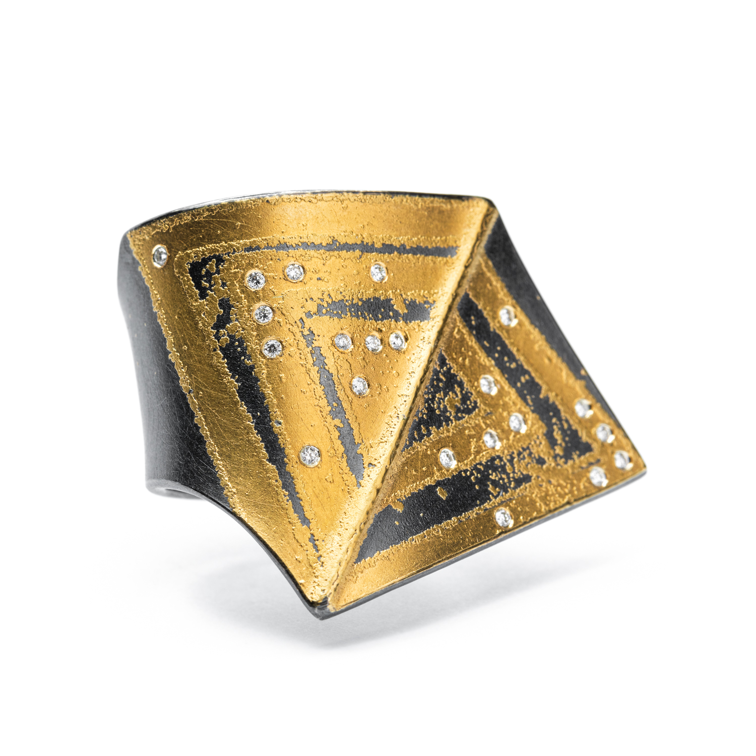 Shield Ring